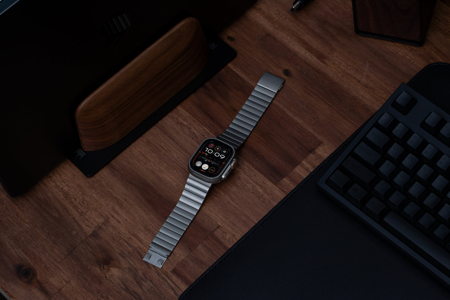 Titanium Bracelet Band V3 - Natural Titanium / Black