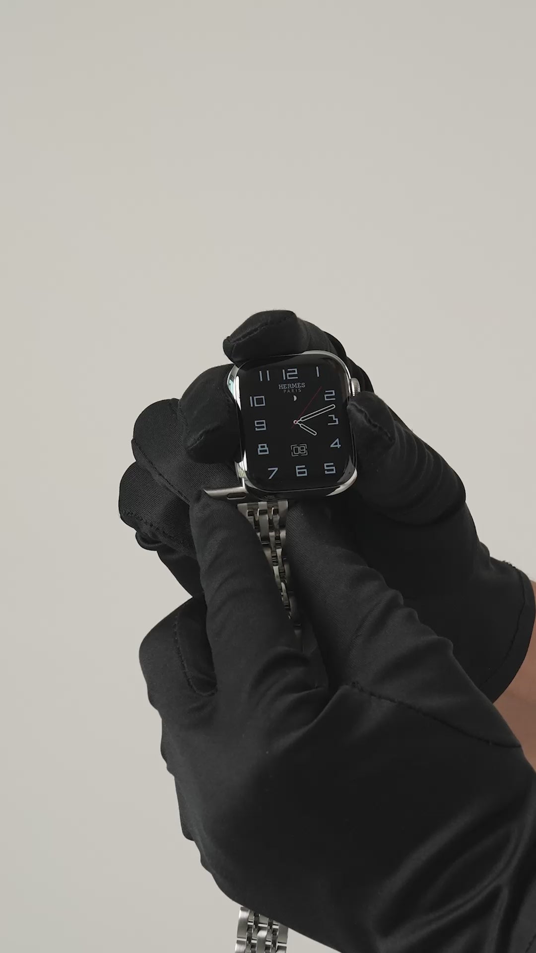 Load video: A Closer Look for Sport band S1